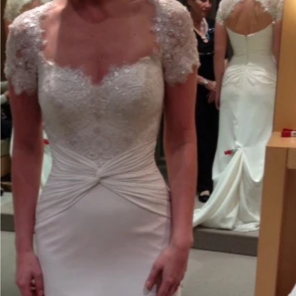 Never worn, 2014 Lamas Pronovias wedding dress in Off White, sz 38 - Picture 8 of 8